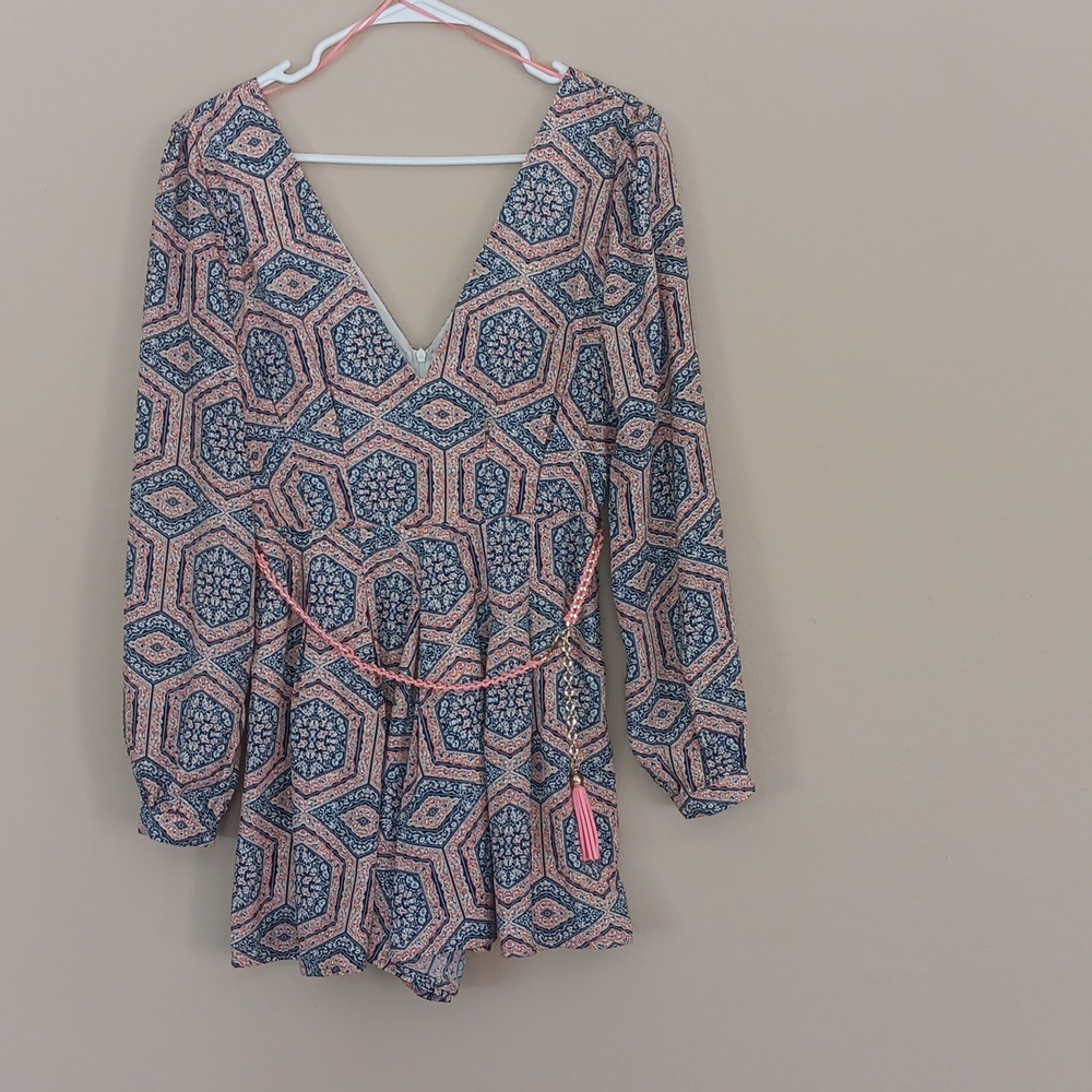 XTaren Print Deep V-Neck Long Sleeve Romper Size S NWOT